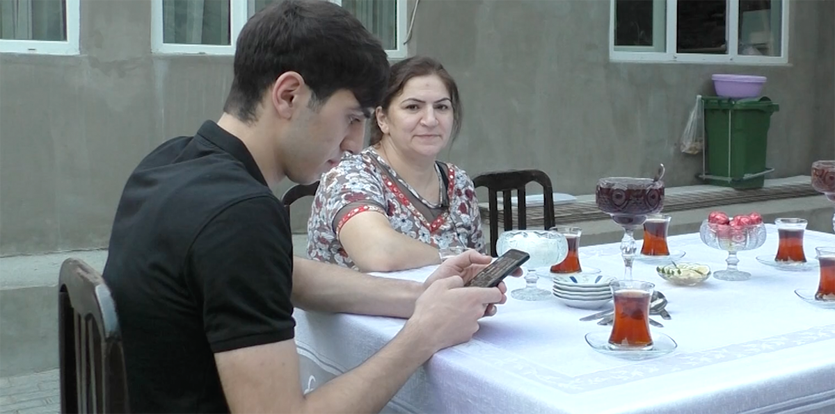 Üç əsgər anası müharibədən 1 il sonra