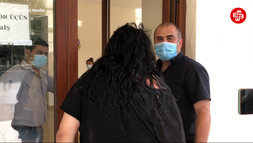 Bıçaqlanan trans qadını xəstəxanadan yaralı halda evə göndərmək istəyiblər
