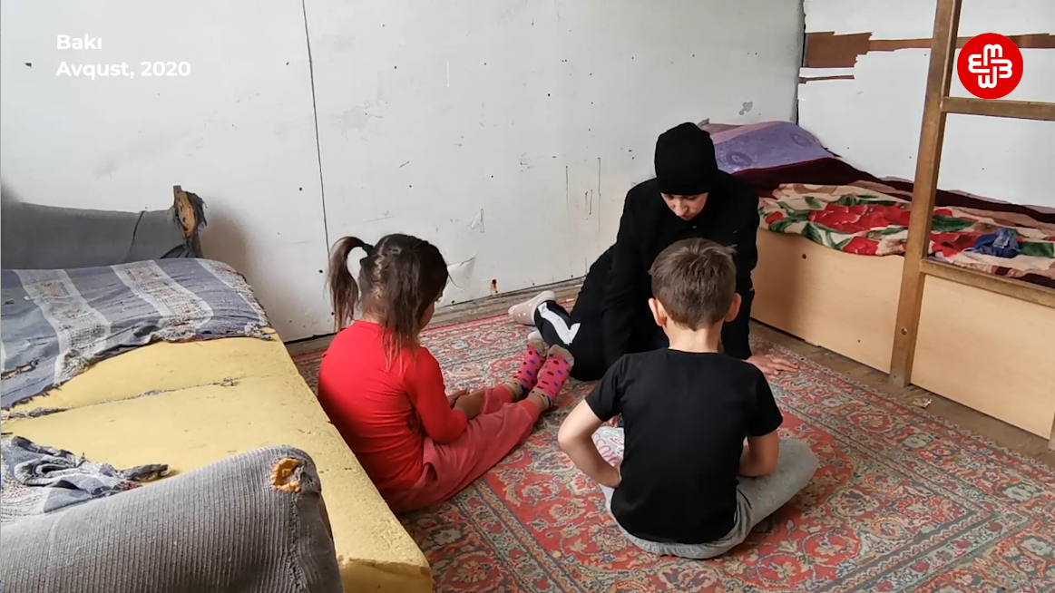 “Uşağım soruşur ki, ana, bəs bizə kim yemək alıb gətirəcək?”