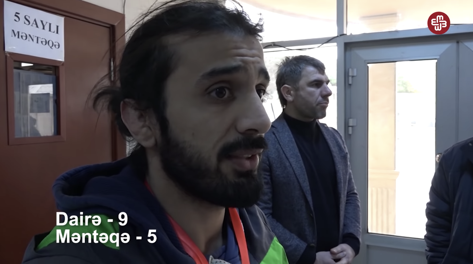 Müşahidəçilərin bənzər çətinlikləri