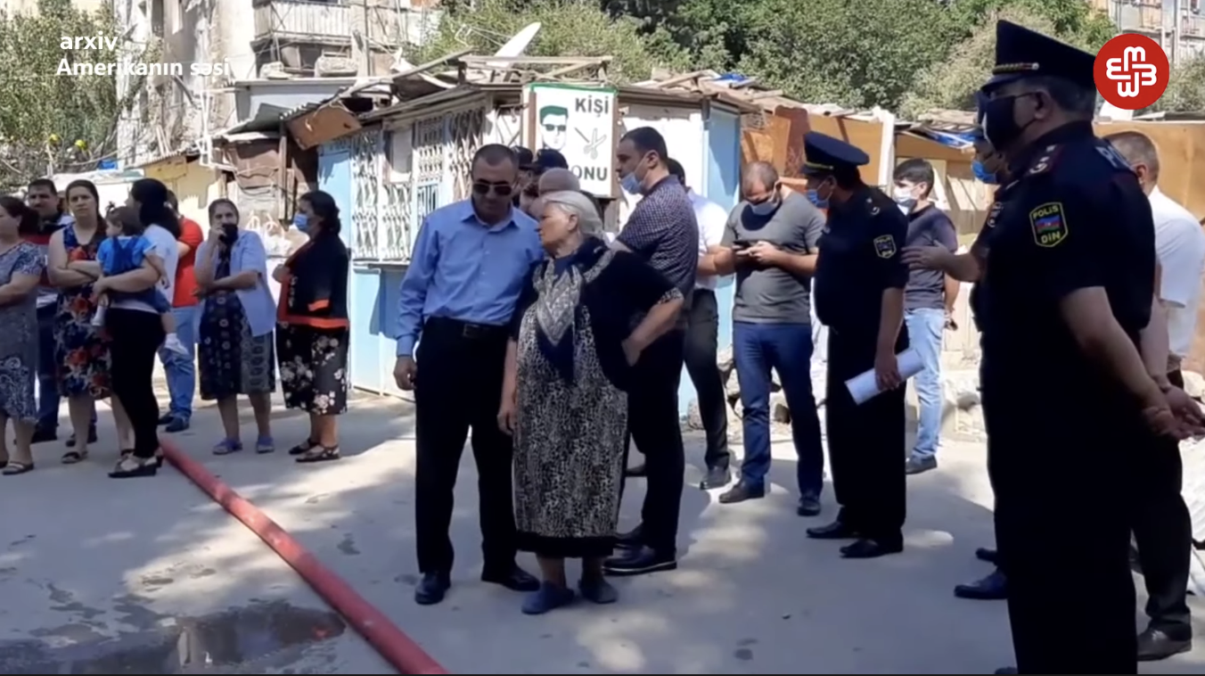 Məcburi köçkün: “Nazirlər Kabinetinin qərarı ilə biz evsiz qalacağıq”