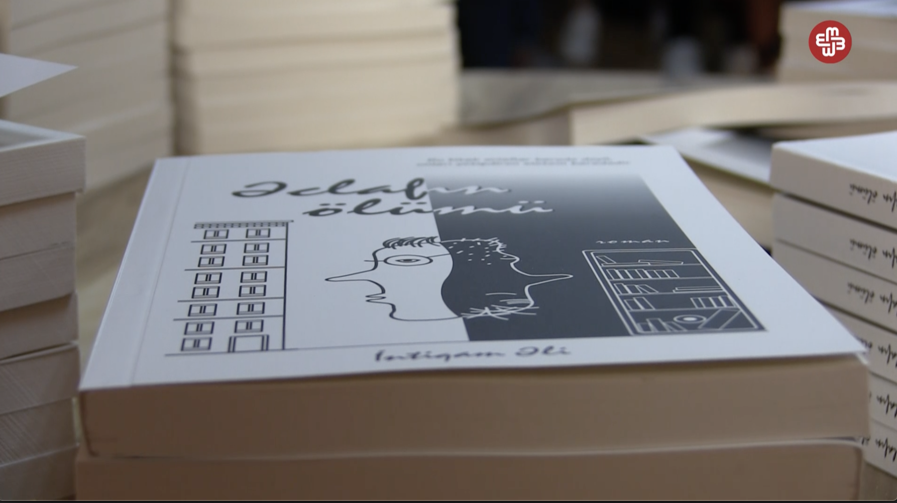 "Bu kitab əclaflar barədə deyil, onları yetişdirən sistem barədədir"