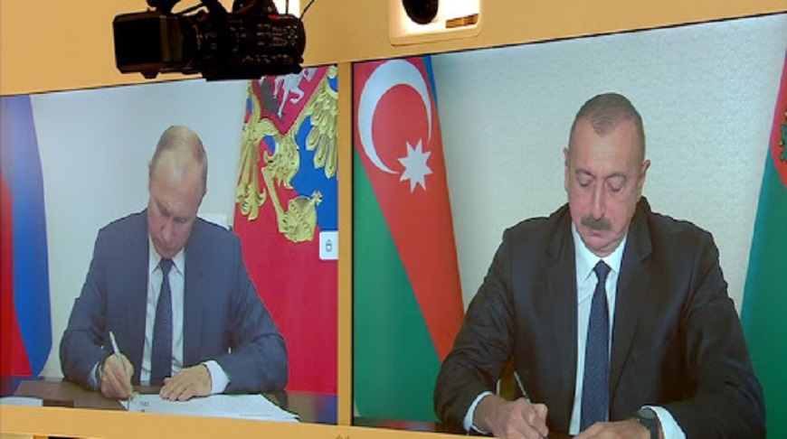 Rusiya və Azərbaycan prezidentləri 10 noyabr bəyanatını imzalayarkən
