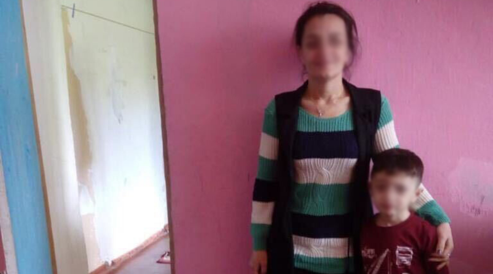 "Orqanizmi o qədər zəifdir, yaşadığı binanın dördüncü mərtəbəsinə çox çətinliklə qalxır"